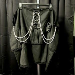 New with tags Thorn & Fable size 5 plus skirt from Hot Topic